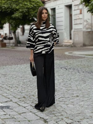 Dana | Oversizedowy sweter w zebry