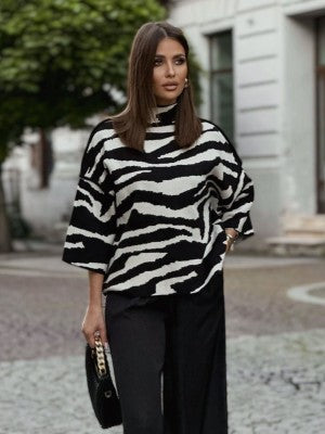 Dana | Oversizedowy sweter w zebry