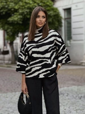 Dana | Oversizedowy sweter w zebry