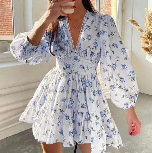 Carole | Sukienka mini damska w kwiaty z bufiastymi rękawami na lato