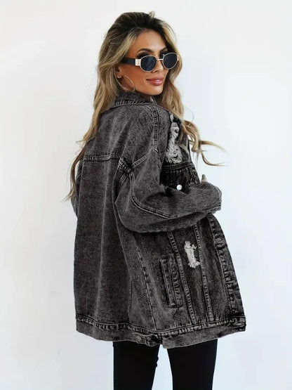 Megan | Damska oversize kurtka jeansowa z przetarciami, modny i casualowy fason
