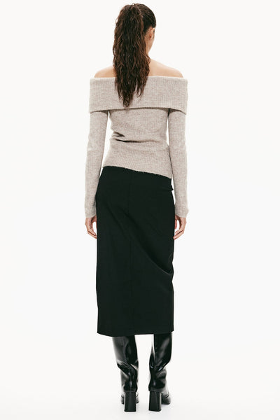 Soly | Sweter z odkrytymi ramionami